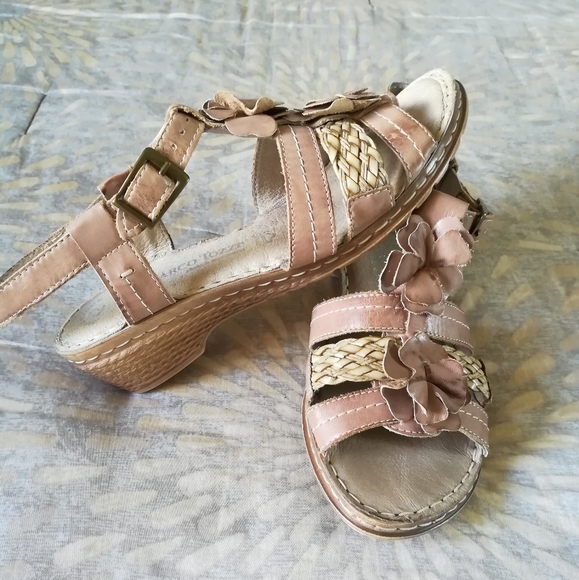 Marco Tozzi Italian leather sandals size7/ Euro 37 - Picture 3 of 8